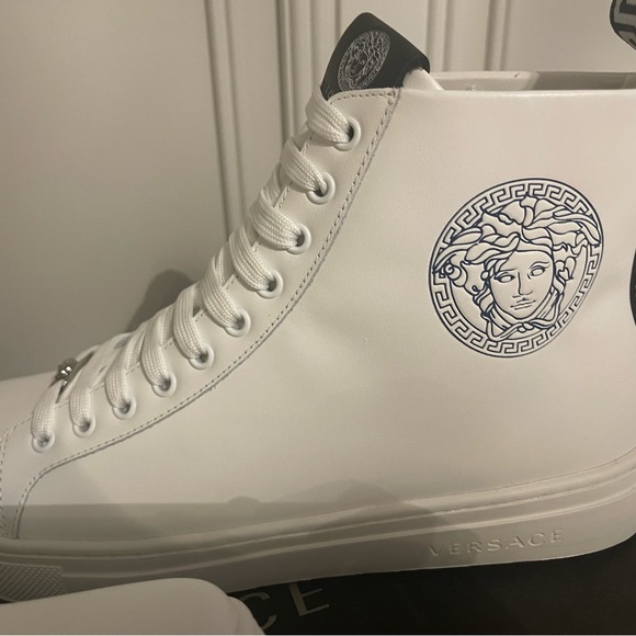 Brand new in box Versace high tops size 43 - Picture 2 of 4